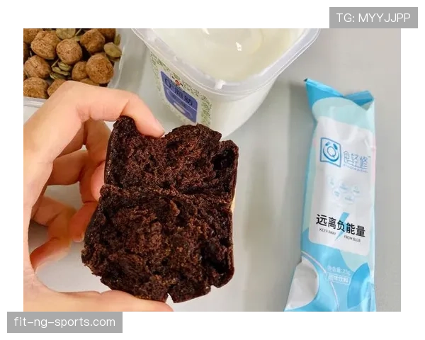 贝林厄姆家冰箱里塞满蛋白粉，连饮料都是无糖的
